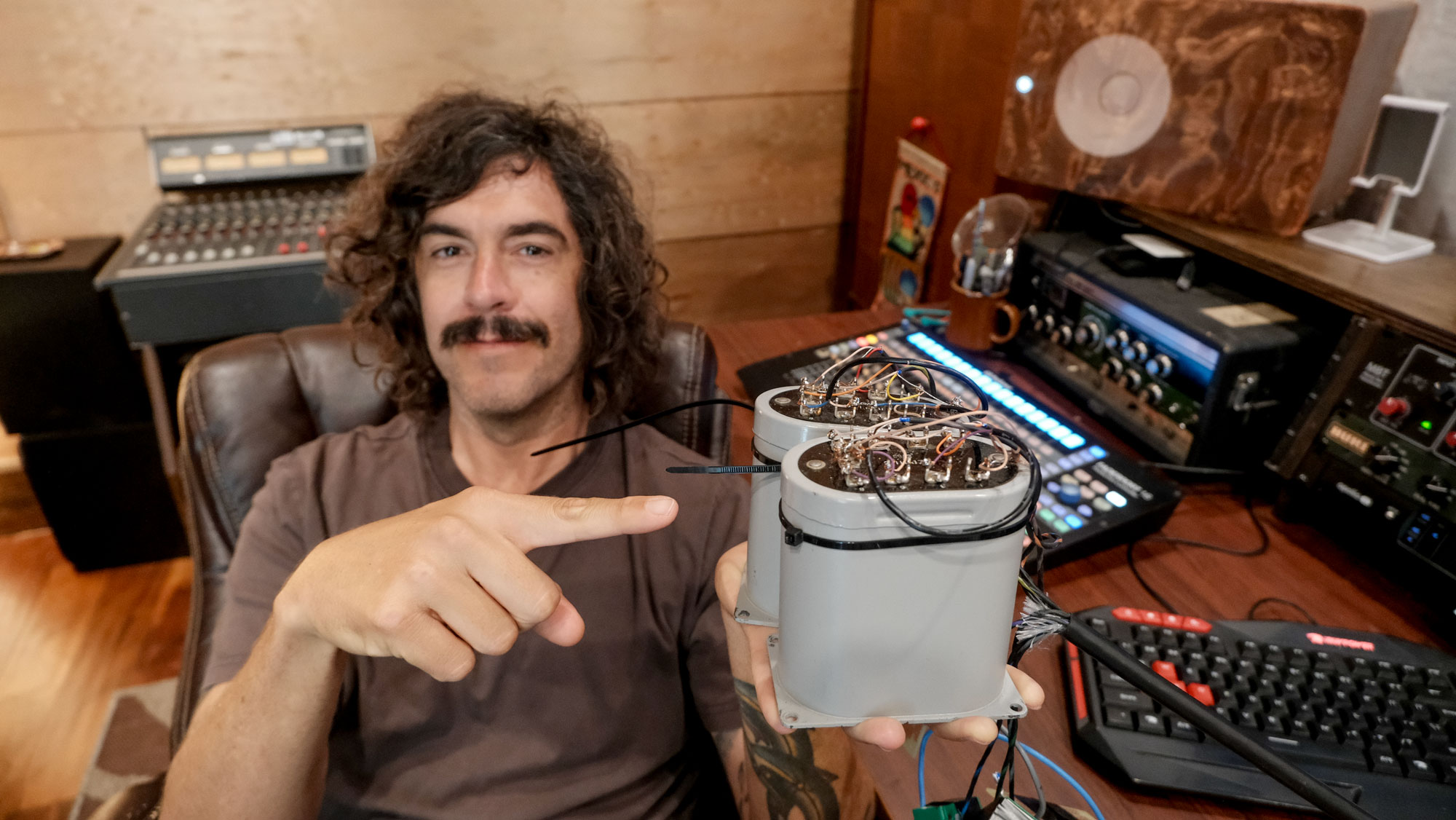 Les obsessions analogiques de Scott Montoya, ingénieur du son et batteur du groupe Soft Palms